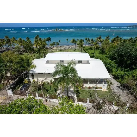 Villa by the sea in Samana Dominican Republic area 343m² 2 floors, 2 image