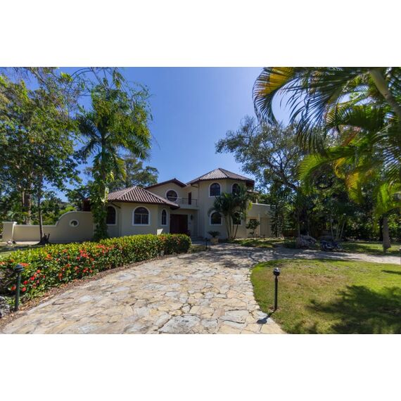 Villa in Sosua (Sosua) Dominican Republic area 640m² 2 floors, 3 image