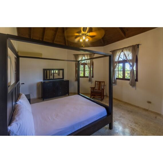 Villa in Sosua (Sosua) Dominican Republic area 640m² 2 floors, 8 image