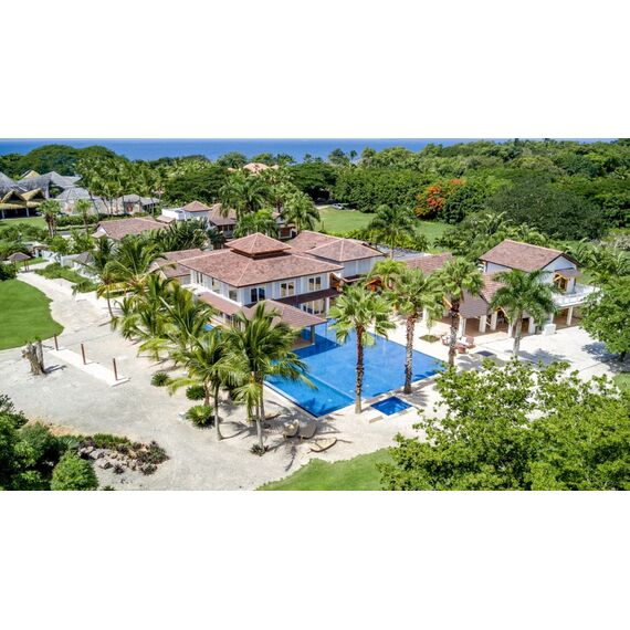Villa in La Romana (La Romana) Dominican Republic area 1012m² 2 floors, 2 image