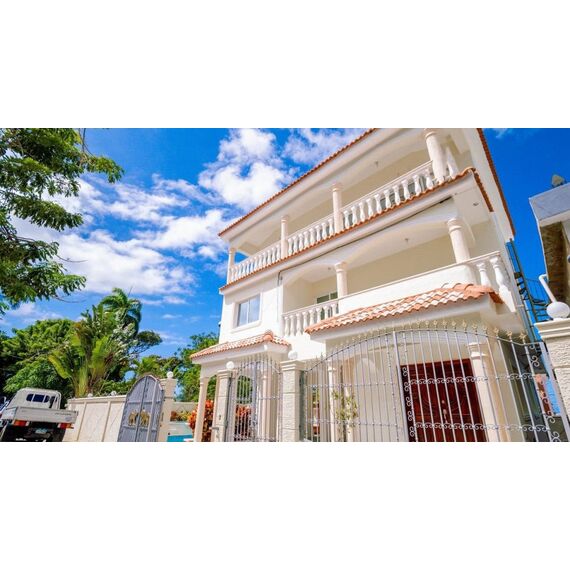 House in San Felipe de Puerto Plata (Puerto Plata) Dominican Republic area 230m² 3 floors