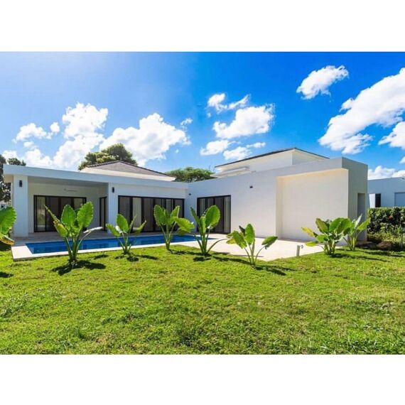 Villa in Sosua (Sosua) Dominican Republic area 250m² 1 floors, 2 image