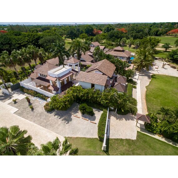 Villa in La Romana (La Romana) Dominican Republic area 1012m² 2 floors, 15 image