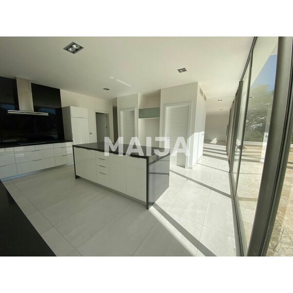 Villa in La Romana (La Romana) Dominican Republic area 800m² 2 floors, 6 image