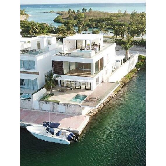Villa in Punta Cana (Cap Cana) Dominican Republic area 640m² 2 floors, 4 image