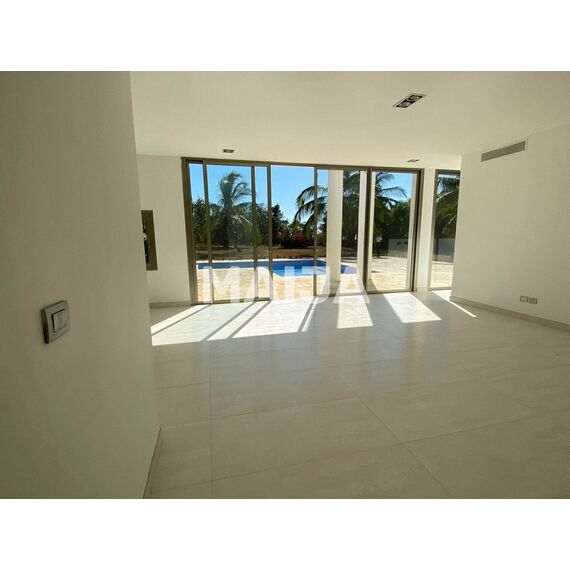 Villa in La Romana (La Romana) Dominican Republic area 800m² 2 floors, 9 image