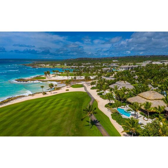 Land in Punta Cana (Punta Cana) Dominican Republic plot in the suburbs 2034m² 