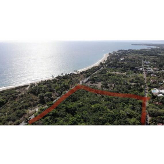 Land in Cabarete (Cabarete) Dominican Republic plot within city limits 85000m² , 2 image
